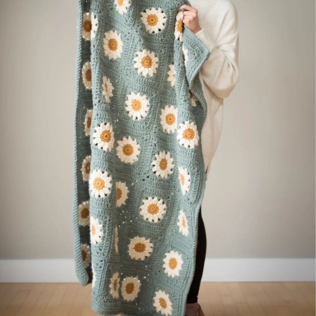 Cozy Daisy Blanket